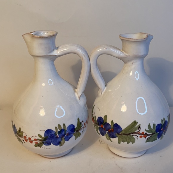 Vintage cruet set Hand-painted Italian pottery oil and vinegar cruets bottles - Picture 4 of 9